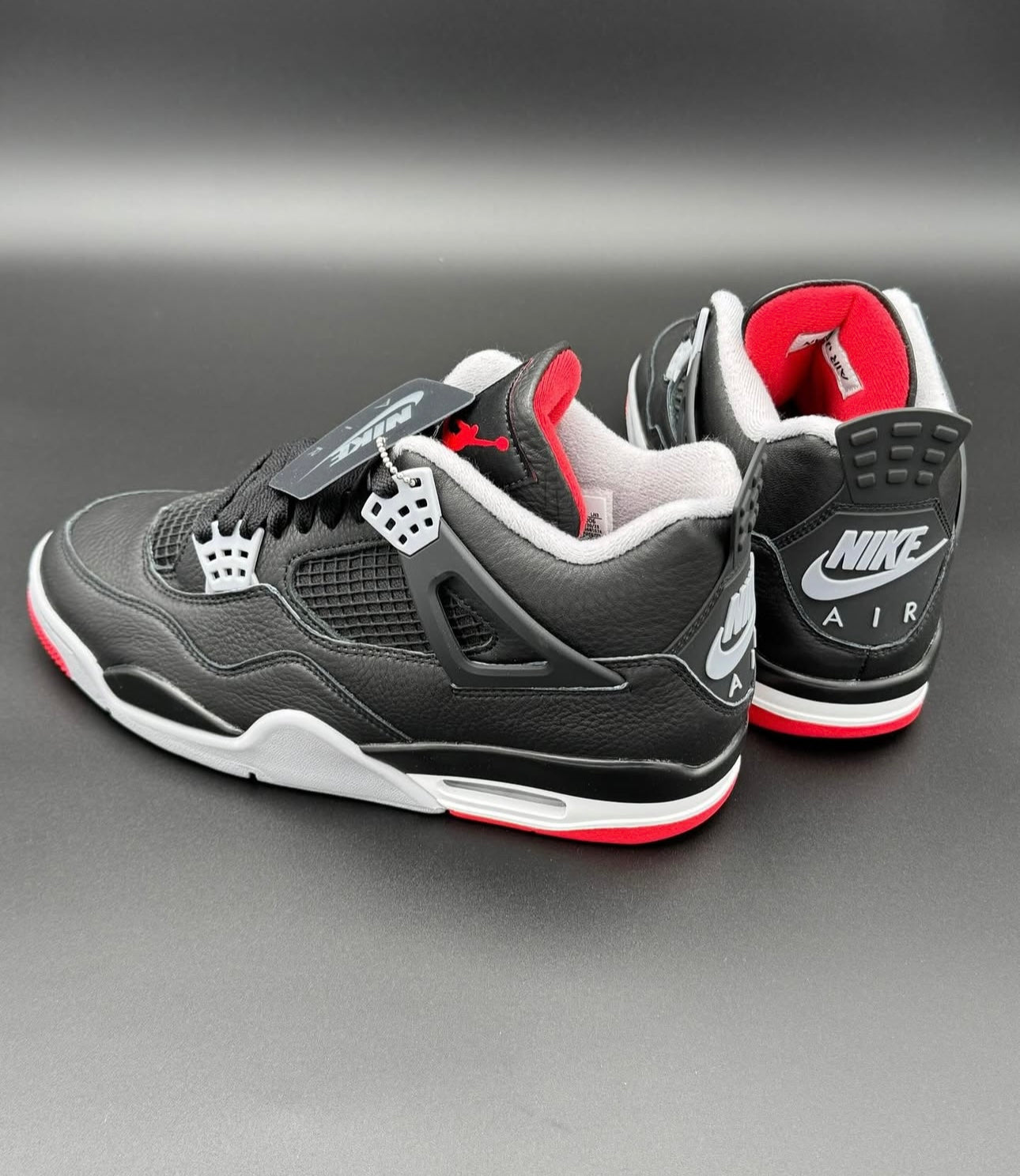 Retro 4 Bred