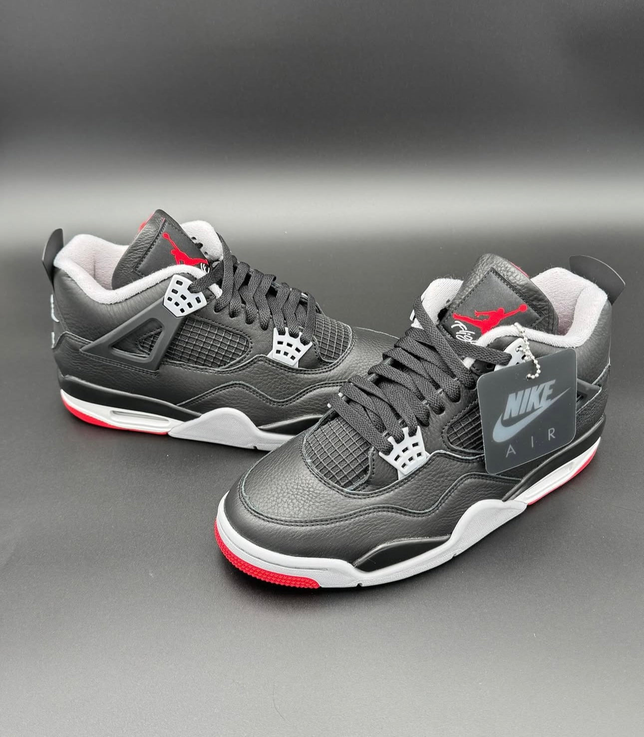 Retro 4 Bred